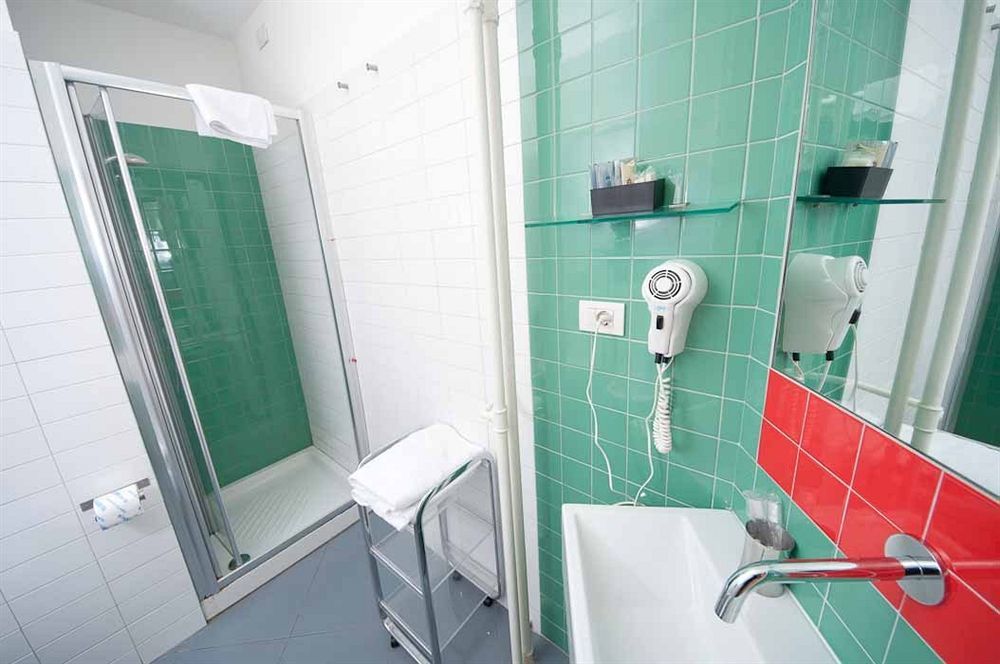 Zero6 Guest House Рим Екстериор снимка